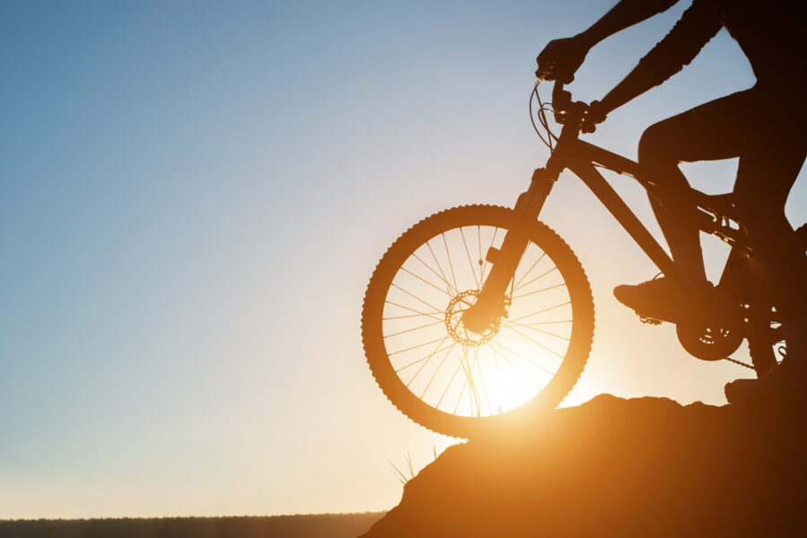 Com funcionen les bicicletes elèctriques?